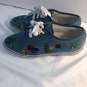 Sebastino Birdhouse Sneakers Denim SZ 9 M Embroidered Cool Lace design